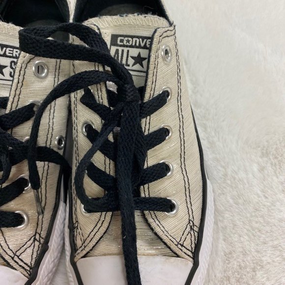 Girl's Converse Chuck Taylor All‎ Stars Silver Metallic Sneakers, size 13 Youth - Picture 5 of 15